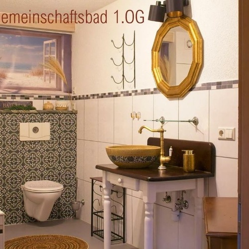 Das Gemeinschaftsbad im 1. Untergeschoss - 