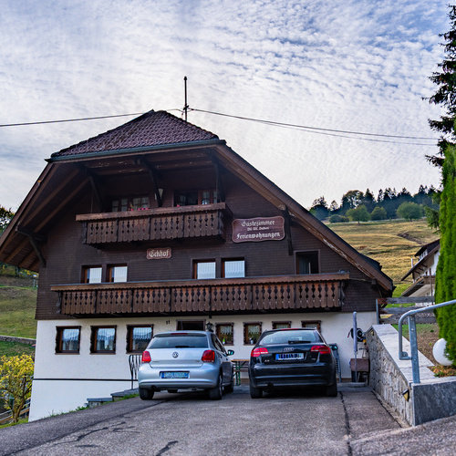 Au&szlig;enaufnahmen unseres Hauses - 